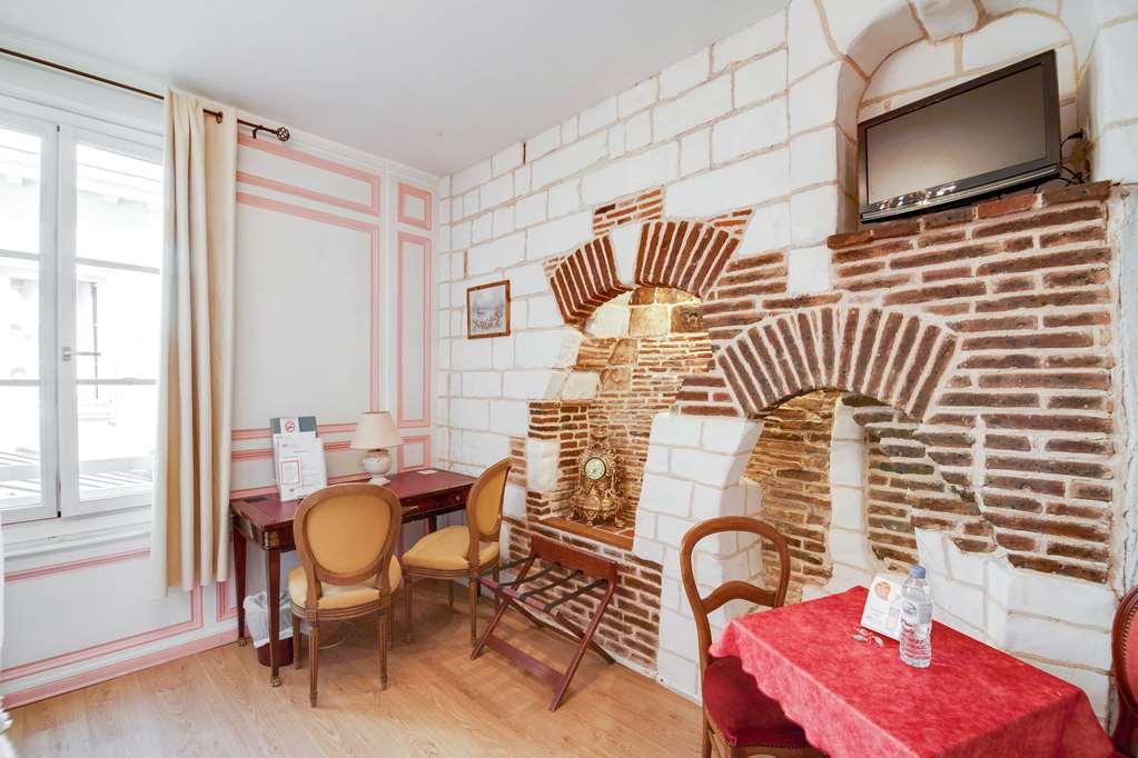 Brit Hotel Comtes De Champagne Centre Historique Troyes Kamer foto